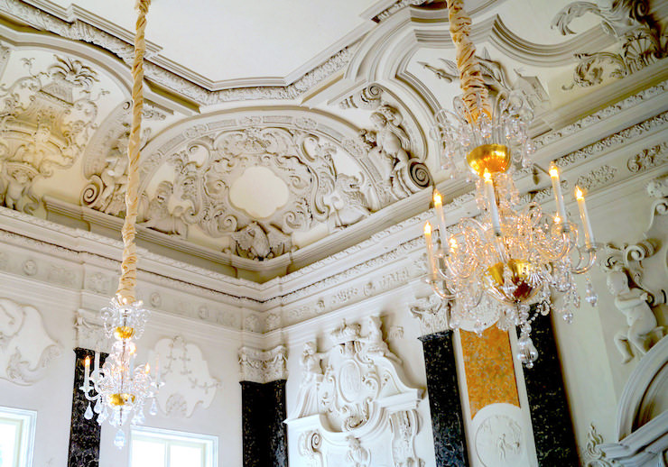 Kronleuchter im Schloss Mirow