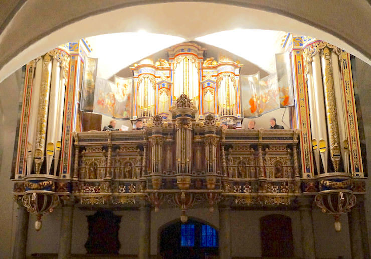 Chorgesang mit Orgel